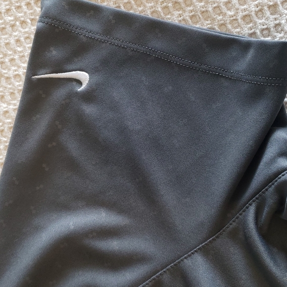 NIKEGOLF - Picture 3 of 6